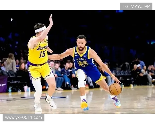 湖人加时险胜勇士 詹姆斯三双再现老将风采 库里空砍三分难救主